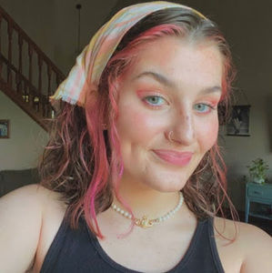 Meet your Posher, Savannah